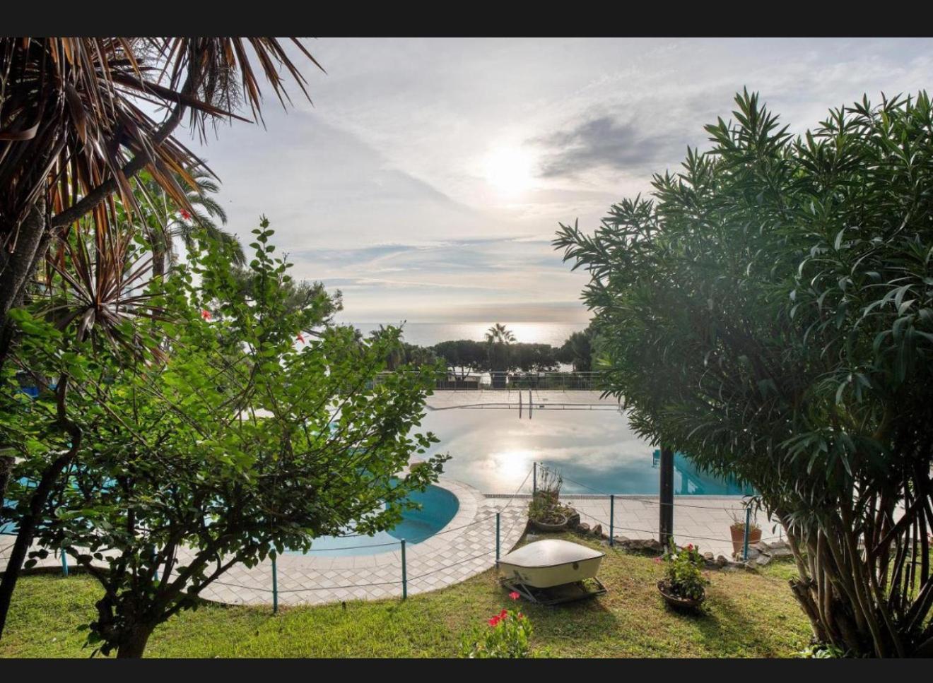 Mamariviera Home Holidays Sanremo - Casa Vista Mare Con Piscina מראה חיצוני תמונה